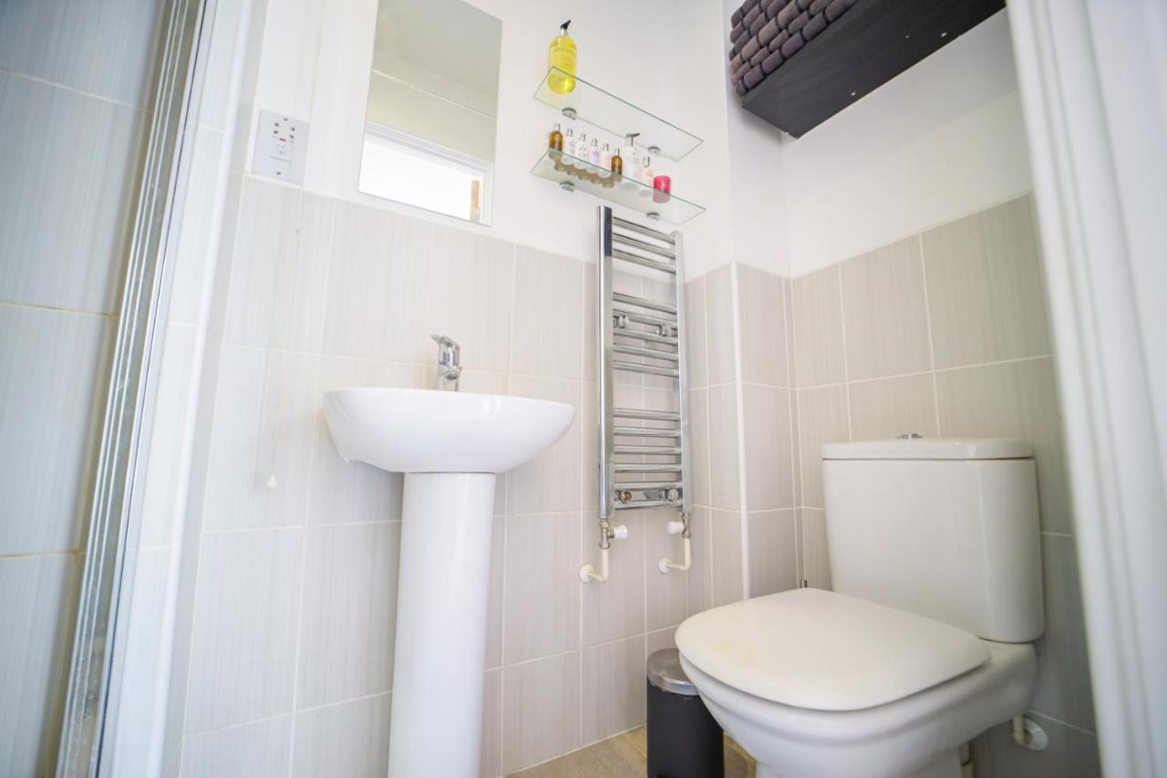 3 Bedroom House In Birmingham City Centre - Sleeps 6 المظهر الخارجي الصورة